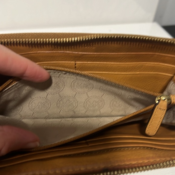 Michael Kors JetSet Continental Logo Canvas and Leather Trim Wallet in Mocha - Picture 9 of 13